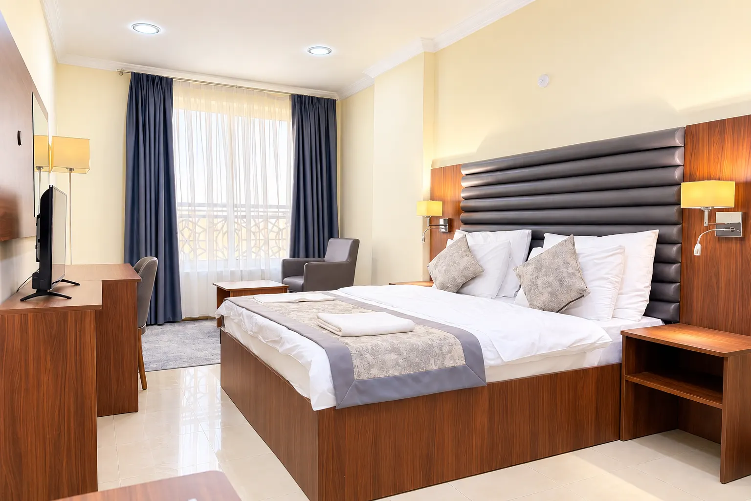 Diplomatic Rooms & Suites